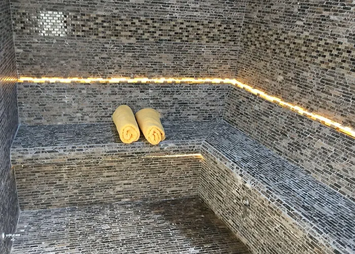 Davinci Hotel