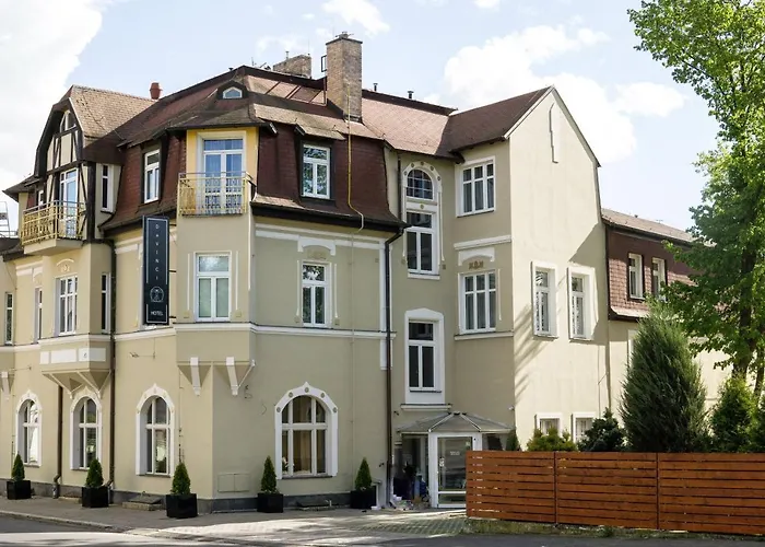 Davinci Hotel 4*